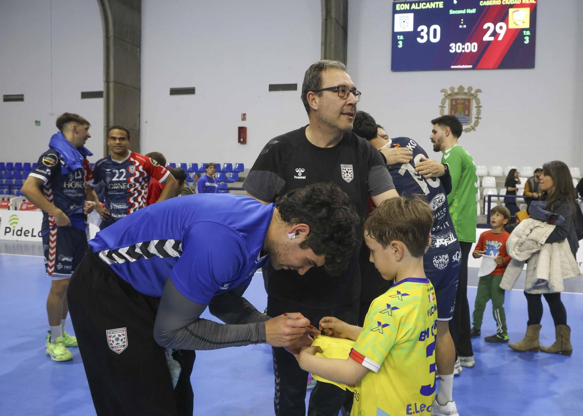 EÓN Balonmano Alicante a las puertas de la ASOBAL