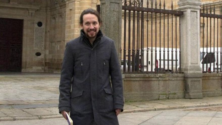 Pablo Iglesias cuestiona el liderazgo de Pedro Sánchez