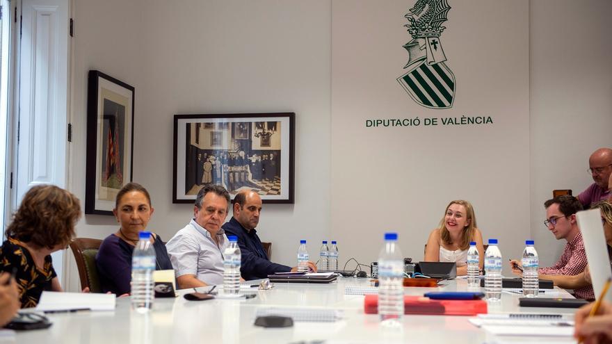 La diputación se coordinará con la Generalitat para seguir con los proyectos de memoria