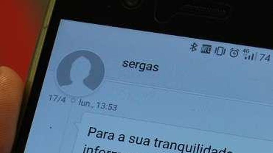 SMS tipo del Sergas. // FdV