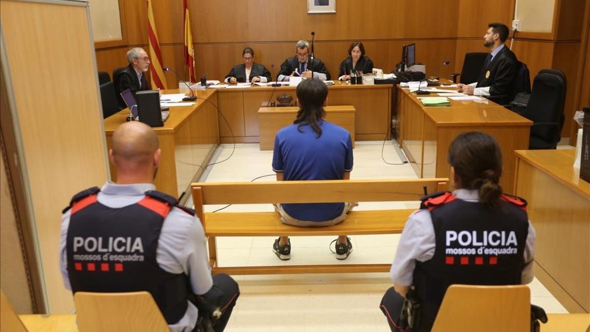 Juicio contra un hombre que robó en la caja de donativos de la iglesia del Carmen de Barcelona