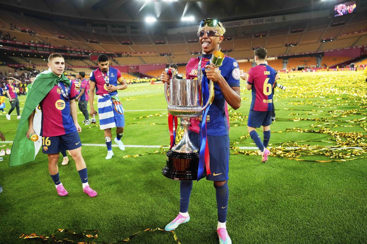 Lamine Yamal conquist車 su primera Copa del Rey con el Bar?a y dej車 a Mbapp谷 sin trofeo