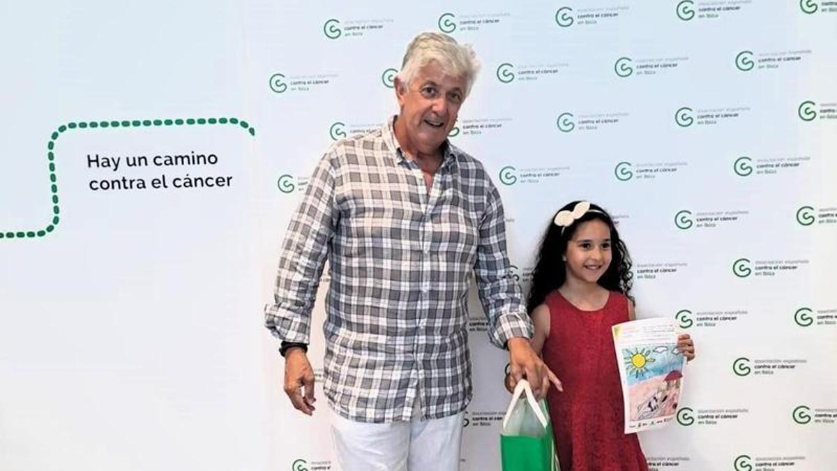 Entrega del segundo premio a Afnan Bridi.