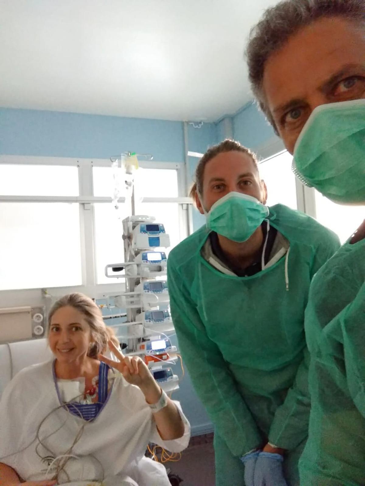 A los once años Manuela sufrió un fallo multiorgánico provocado por la toxicidad de la quimioterapia y desarrolló una miocardiopatía dilatada