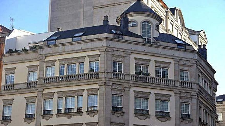 Viviendas del edificio de la antigua sede de Fenosa en la calle Fernando Macías.