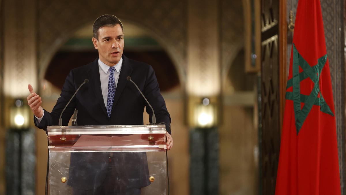 Pedro Sánchez, en Rabat en abril de 2022.