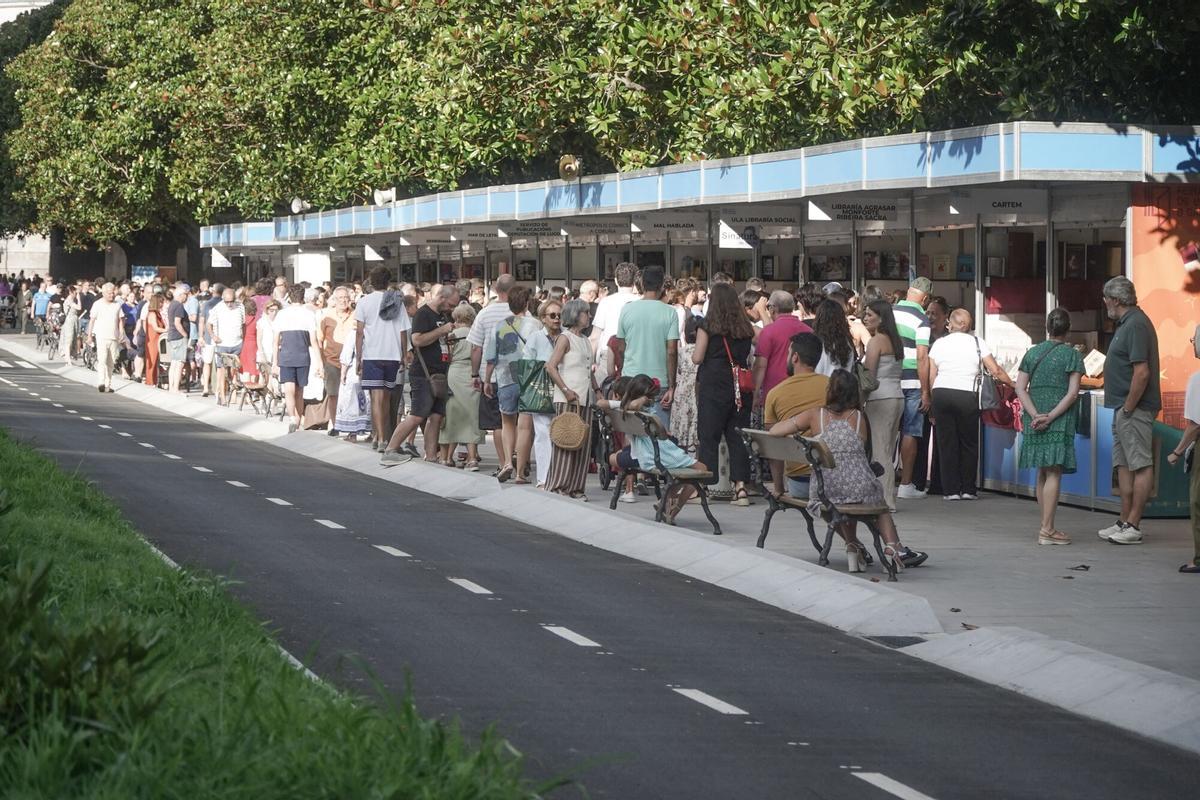 Todavía se puede visitar este lunes, en horario de 11.00 a 14.00h y de 17.30h a 21.30h. Todavía se puede visitar este lunes, en horario de 11.00 a 14.00h y de 17.30h a 21.30h.