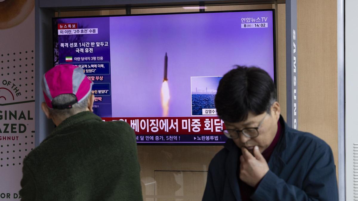 KUZEY KORE | Pyongyang iki günden kısa sürede üçüncü balistik füzesini fırlattı