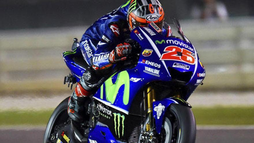 Maverick Viñales inaugura la temporada al frente de las pruebas libres