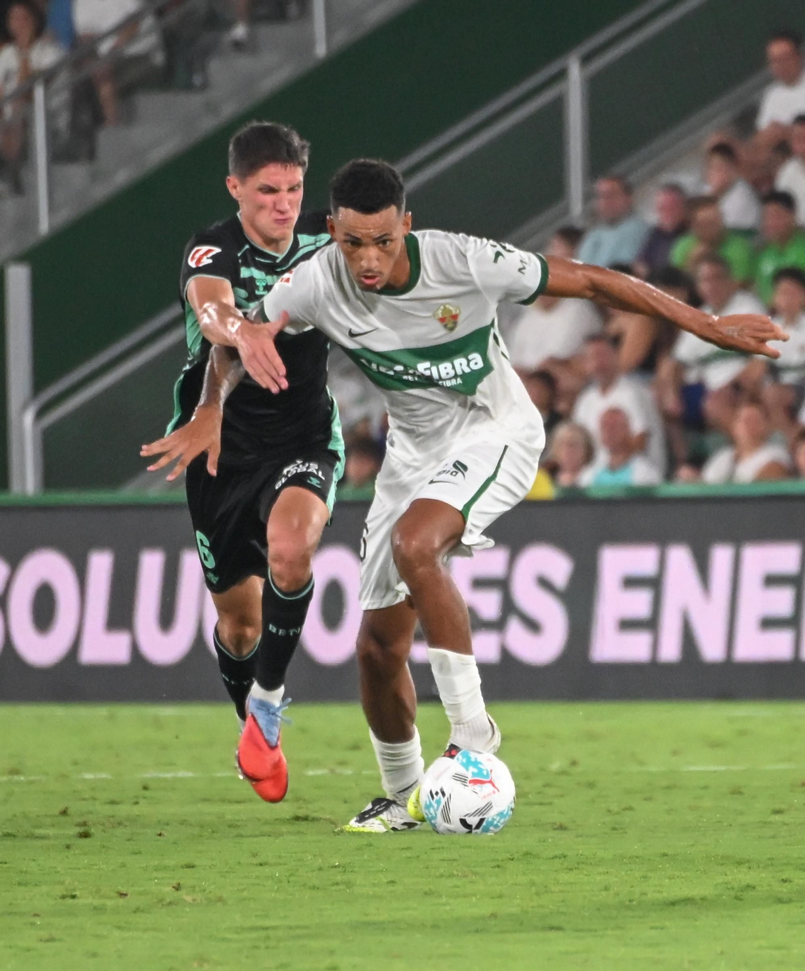 El Elche vuelve a Primera División con un empate frente al Betis (1-1)