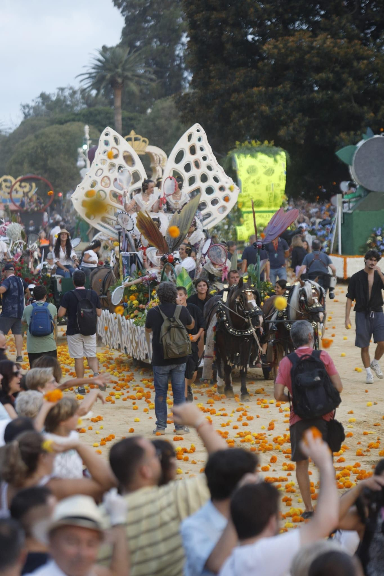 Así ha sido la Batalla de Flores en València 2024