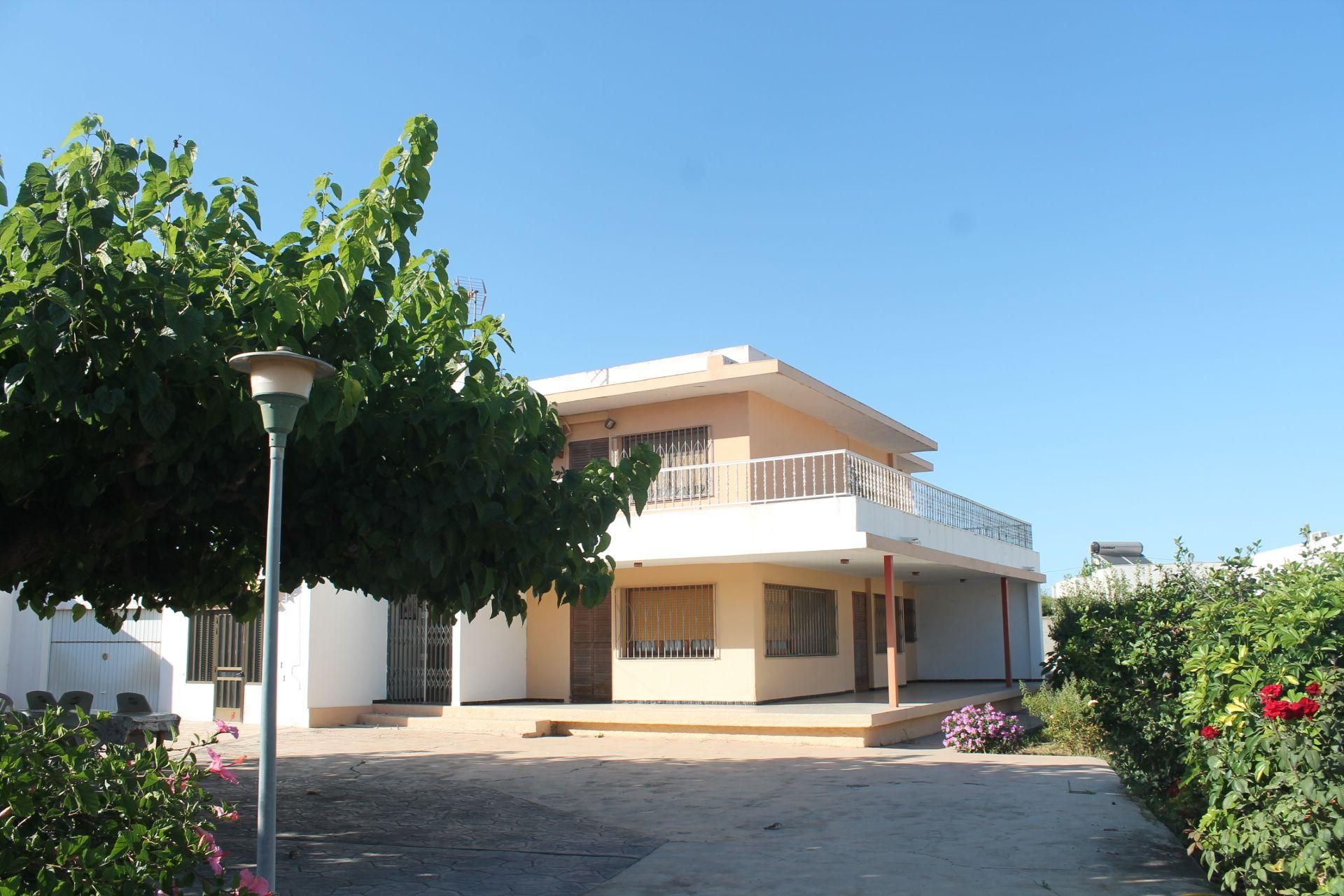 Galería: Rebajan en 40.000 euros una casa con cinco habitaciones en Vinaròs