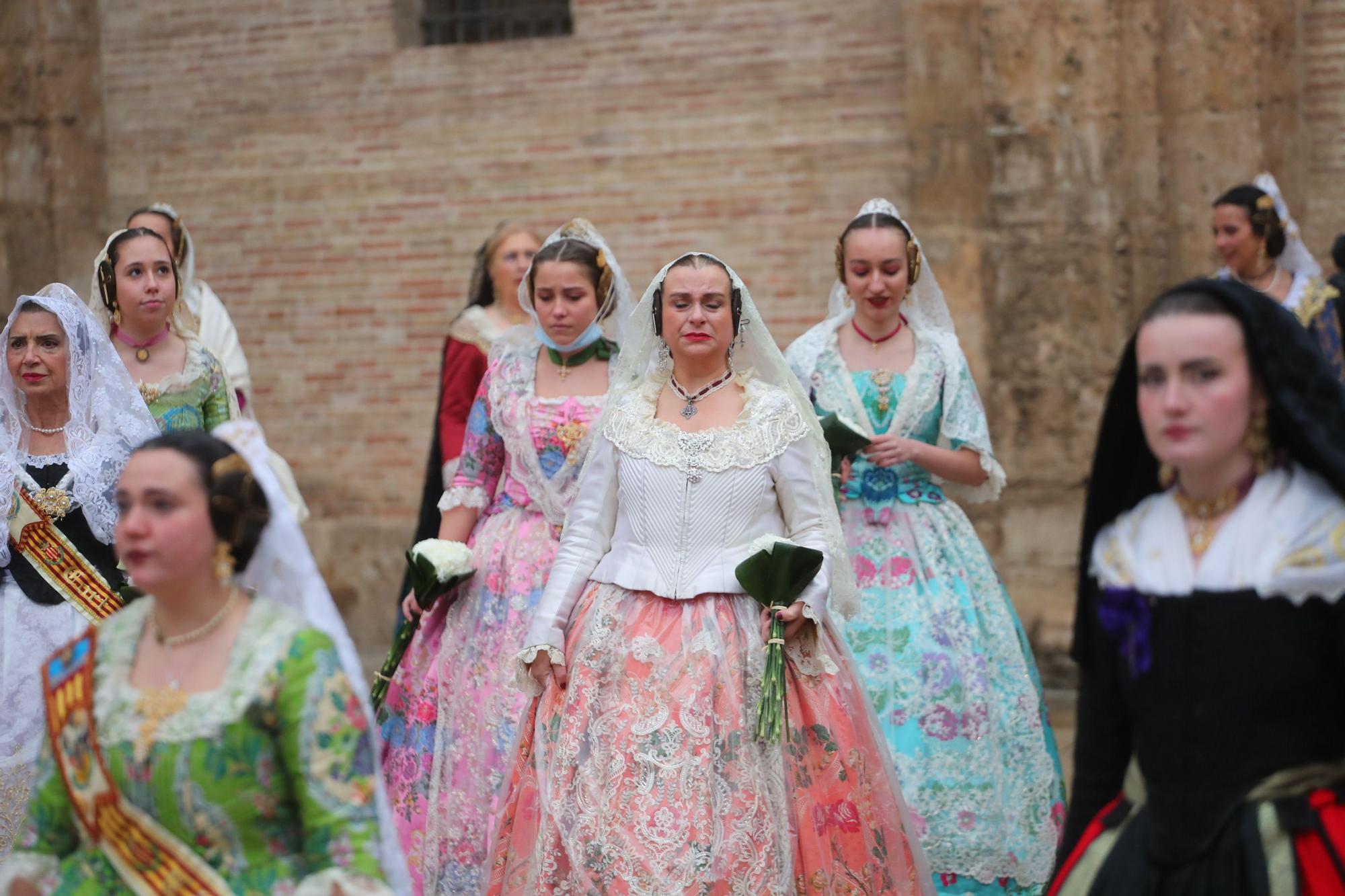 Búscate en el primer día de ofrenda por la calle de la Paz (entre las 17:00 a las 18:00 horas)