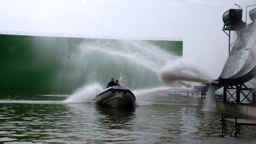 Grabación en el tanque de agua de Ciudad de la Luz