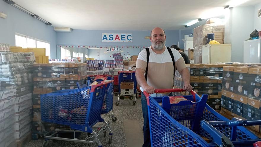 Miles de beneficiarios de alimentos de Málaga trabajan la jornada completa