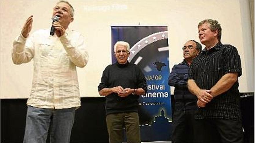 Els protagonistes del documental durant l&#039;acte que va tenir lloc ahir a la tarda a la Casa de Cultura.