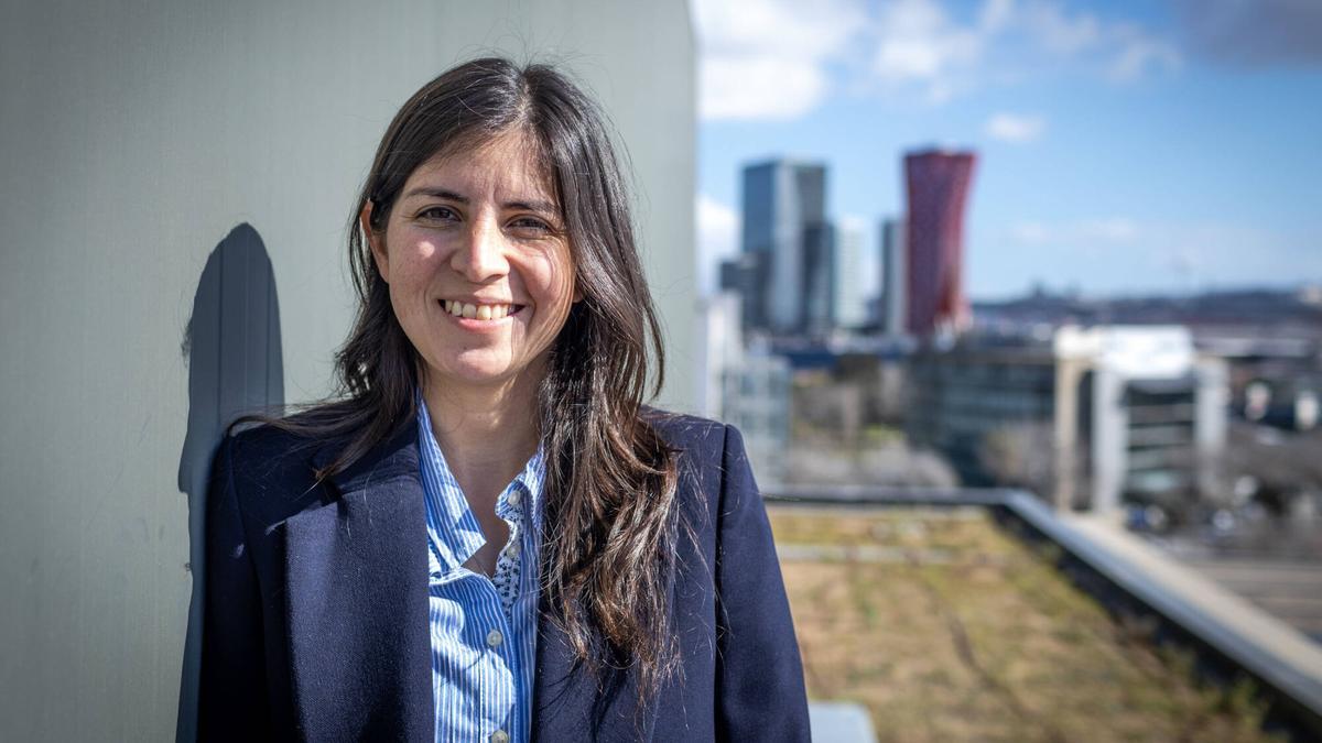 Amanda Gutiérrez en una entrevista con EL PERIÓDICO.