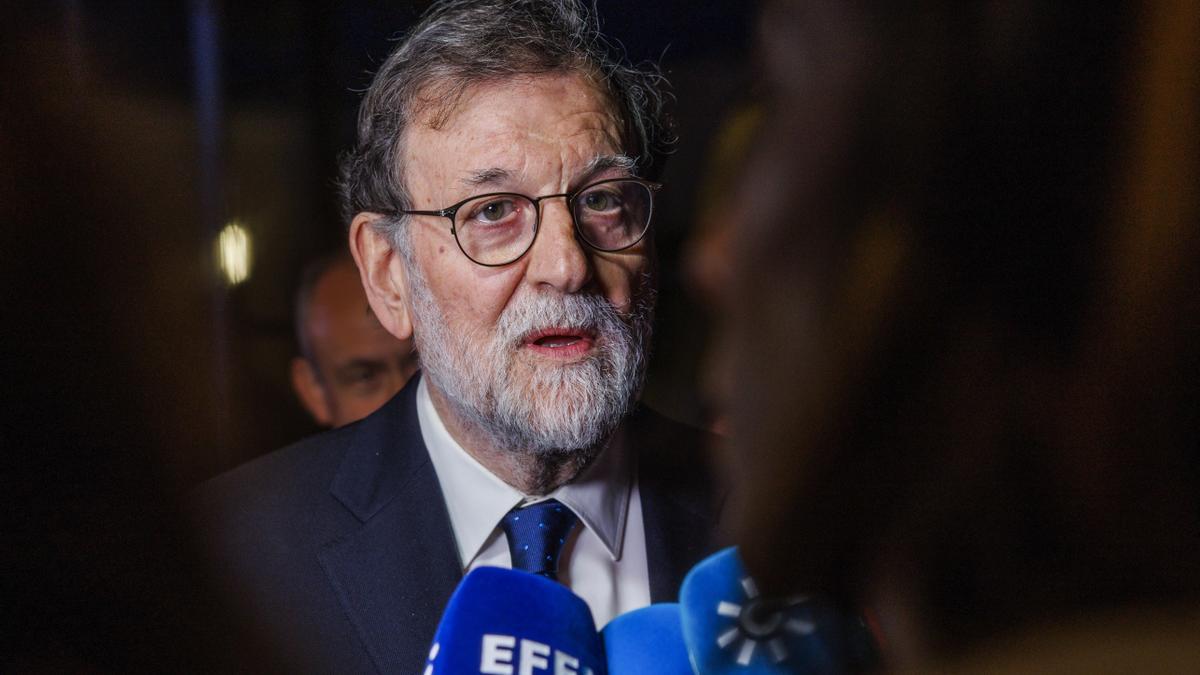 Rajoy, a jueces, sociedad civil y medios: "La batalla de la amnistía se puede ganar"