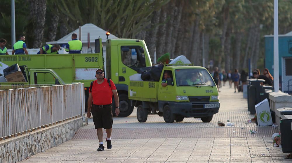 Así amanecen las playas malagueñas después de la noche de San Juan