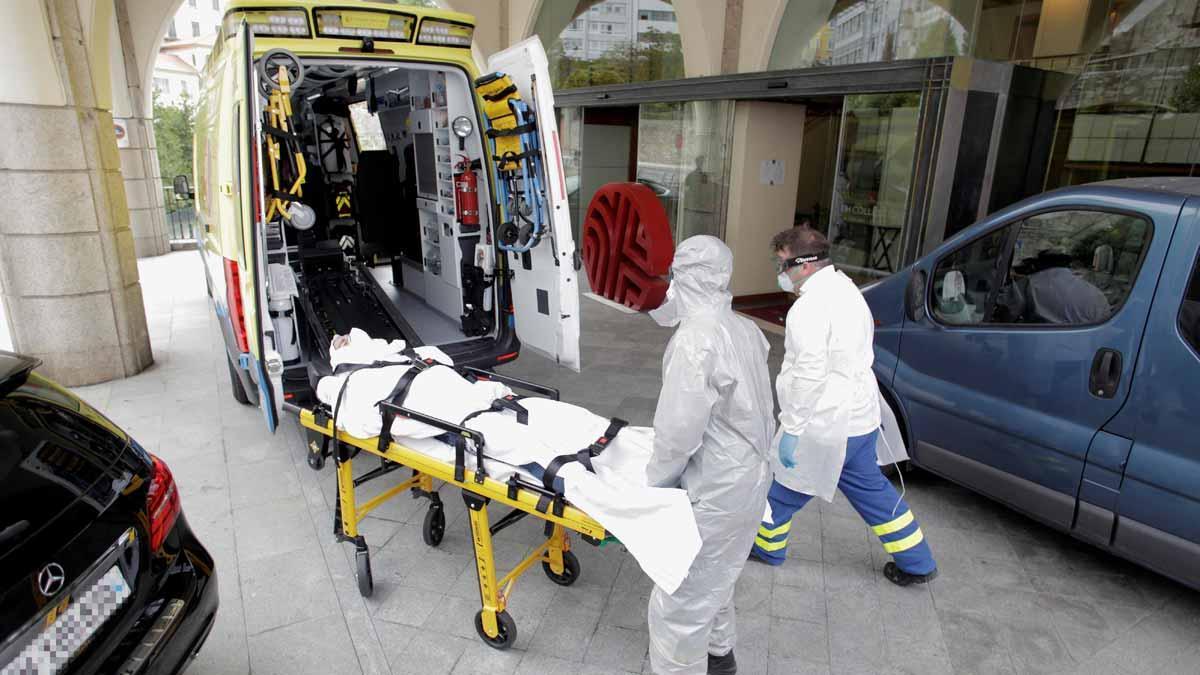 Traslado al hospital de un jugador del Fuenlabrada enfermo de coronavirus