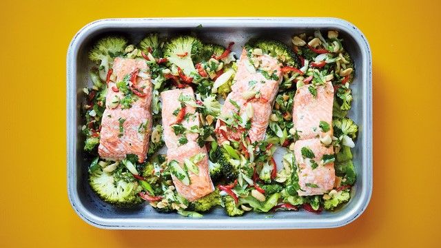 receta salmon y brocoli con lima jengibre ajo guindilla