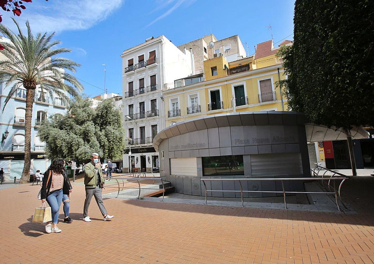 El acuario de la plaza Nueva.   | PILAR CORTÉS
