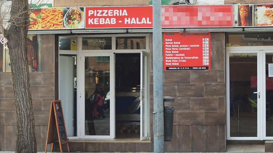 Detenidos tres dueños de ´kebabs´ que vendieron 66 contratos falsos