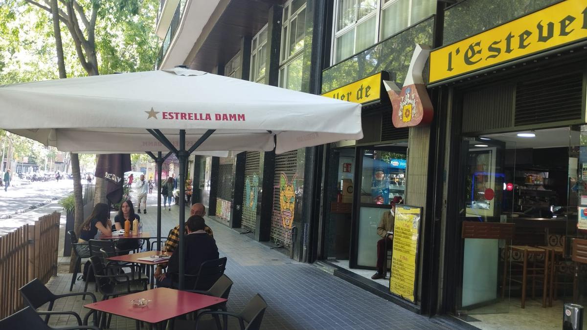 La hostelería y el comercio de Barcelona, a medio gas un día después del gran apagón
