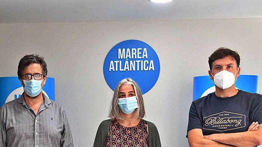 Marea Atlántica pide &quot;iniciativa&quot; municipal para paliar la pérdida de vuelos de Alvedro