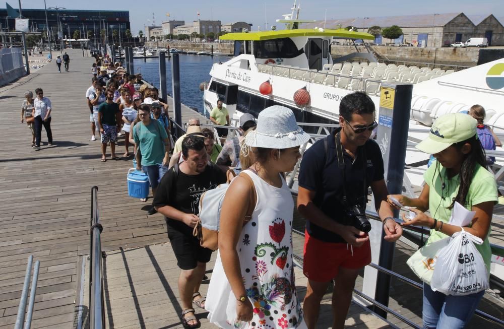 Aluvión de visitantes a Ons