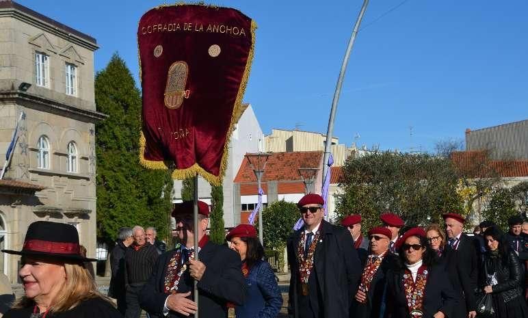 Un desfile anterior de "O Centolo Larpeiro".