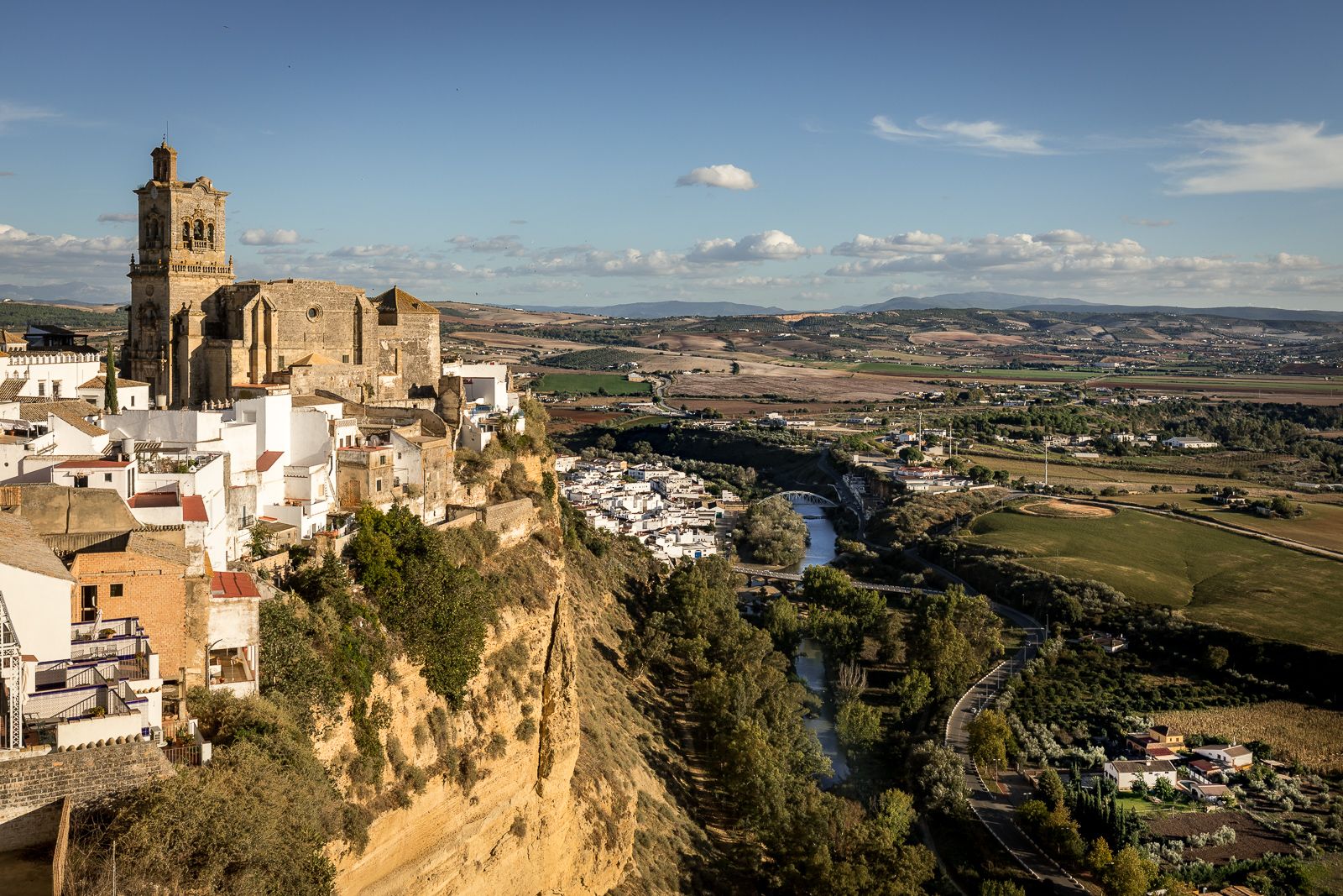 El Parador de Arcos de la Frontera literalmente colgado del cielo