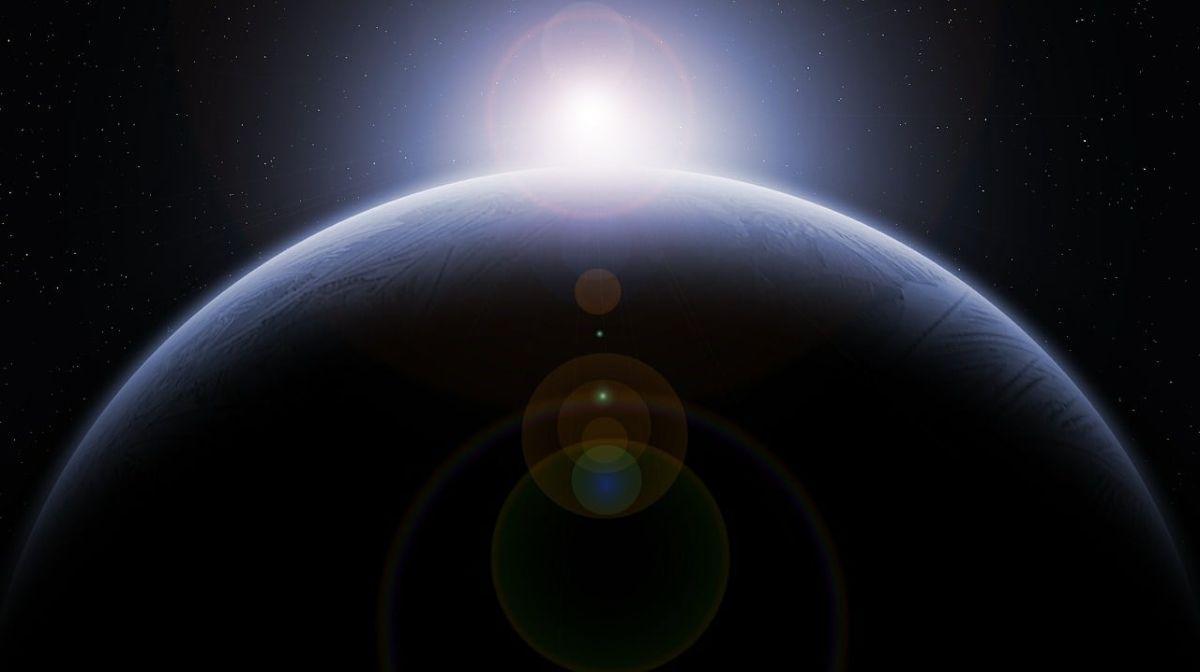 Los astrónomos descubren alrededor de una enana blanca un mundo que parece haberse formado con el material expulsado durante la muerte estelar.