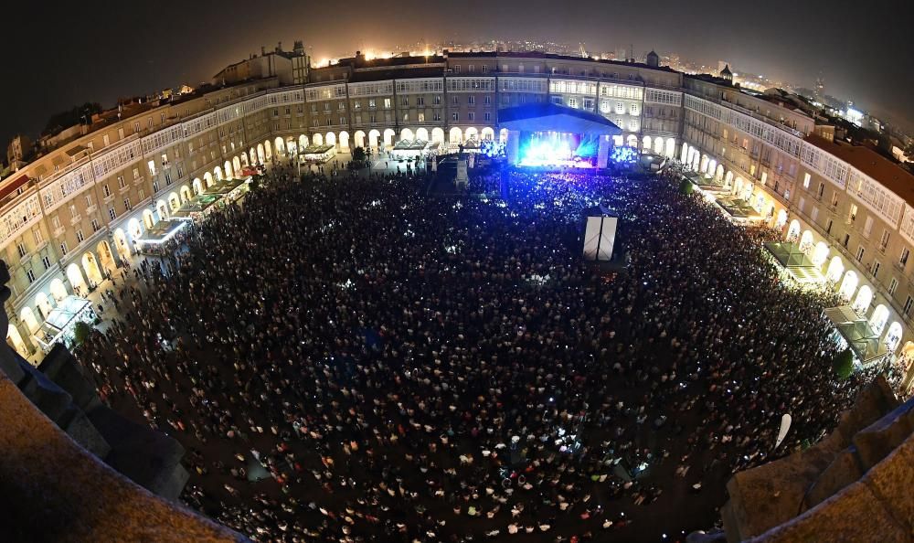 Raphael, en concierto en la plaza de María Pita de