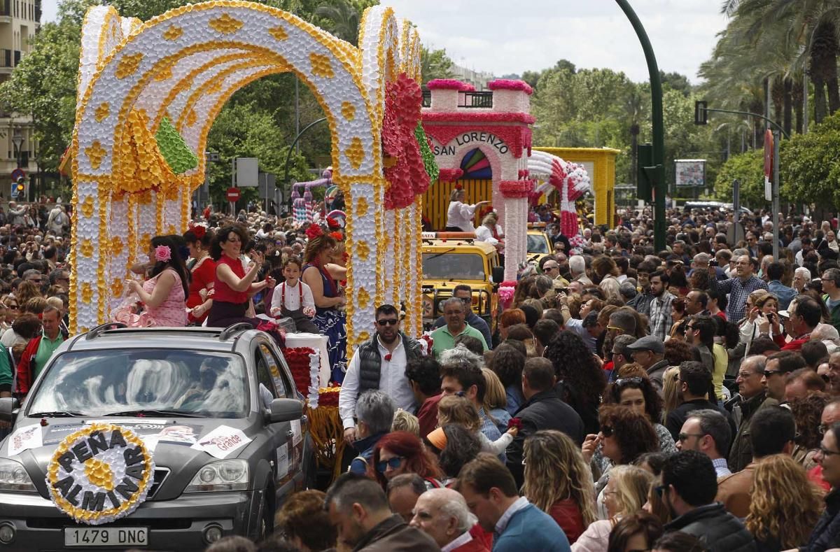 La Batalla de las Flores abre el mayo festivo