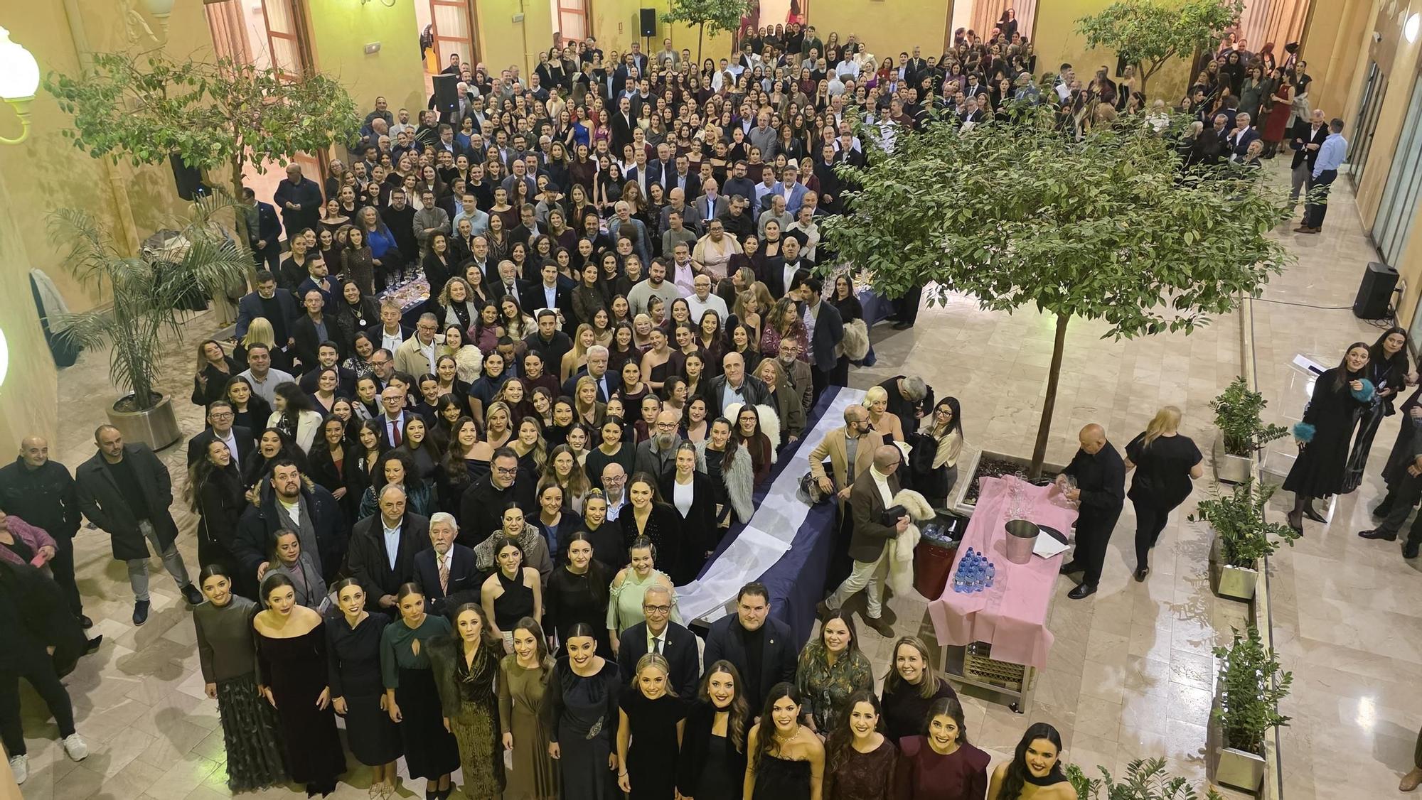 Las Fallas brindan por las fiestas de 2026