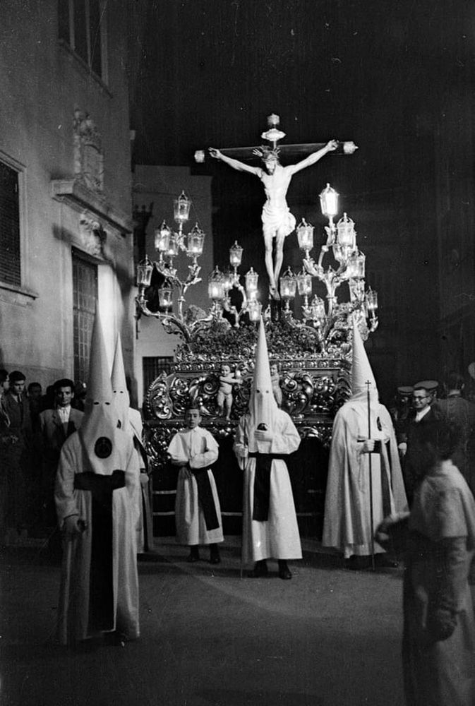 El Cristo de la Misericordia en la calle Alfonso XIII