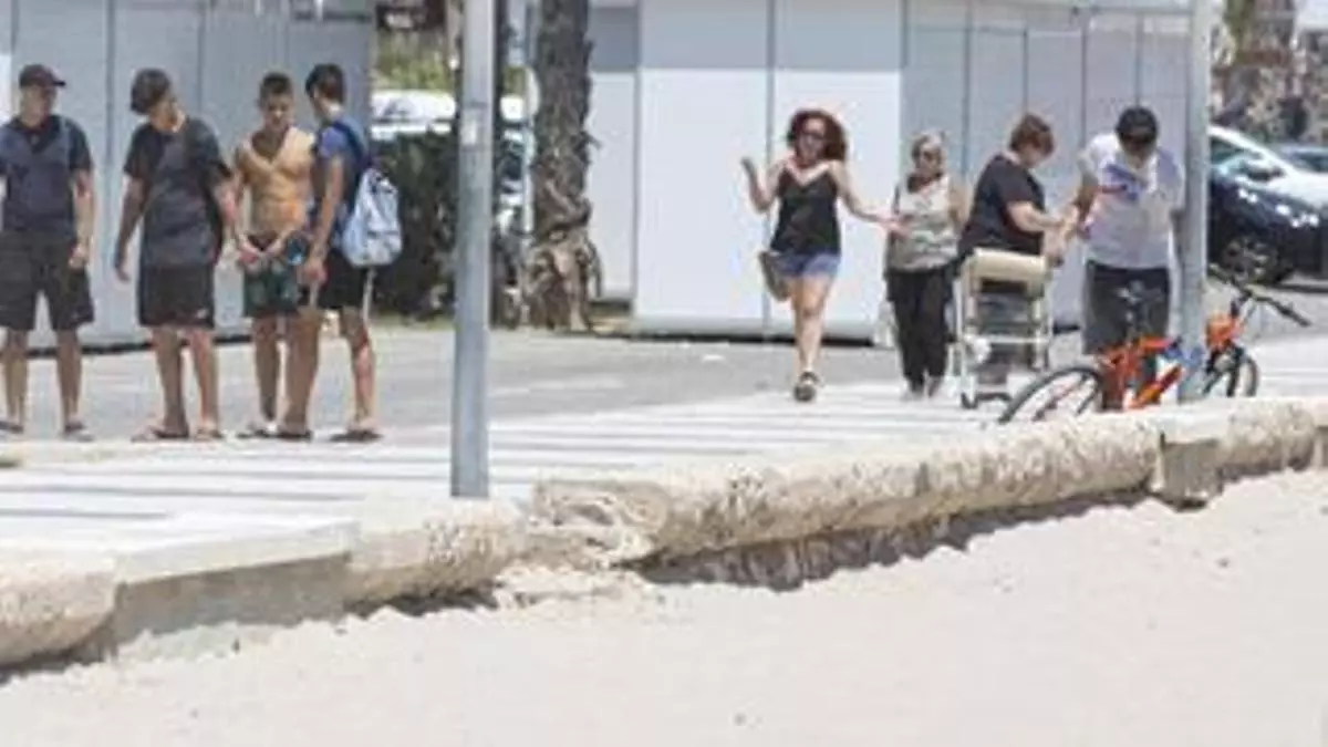 El Ayuntamiento fija la fecha para la reurbanización de la última fase del paseo de la playa de San Juan