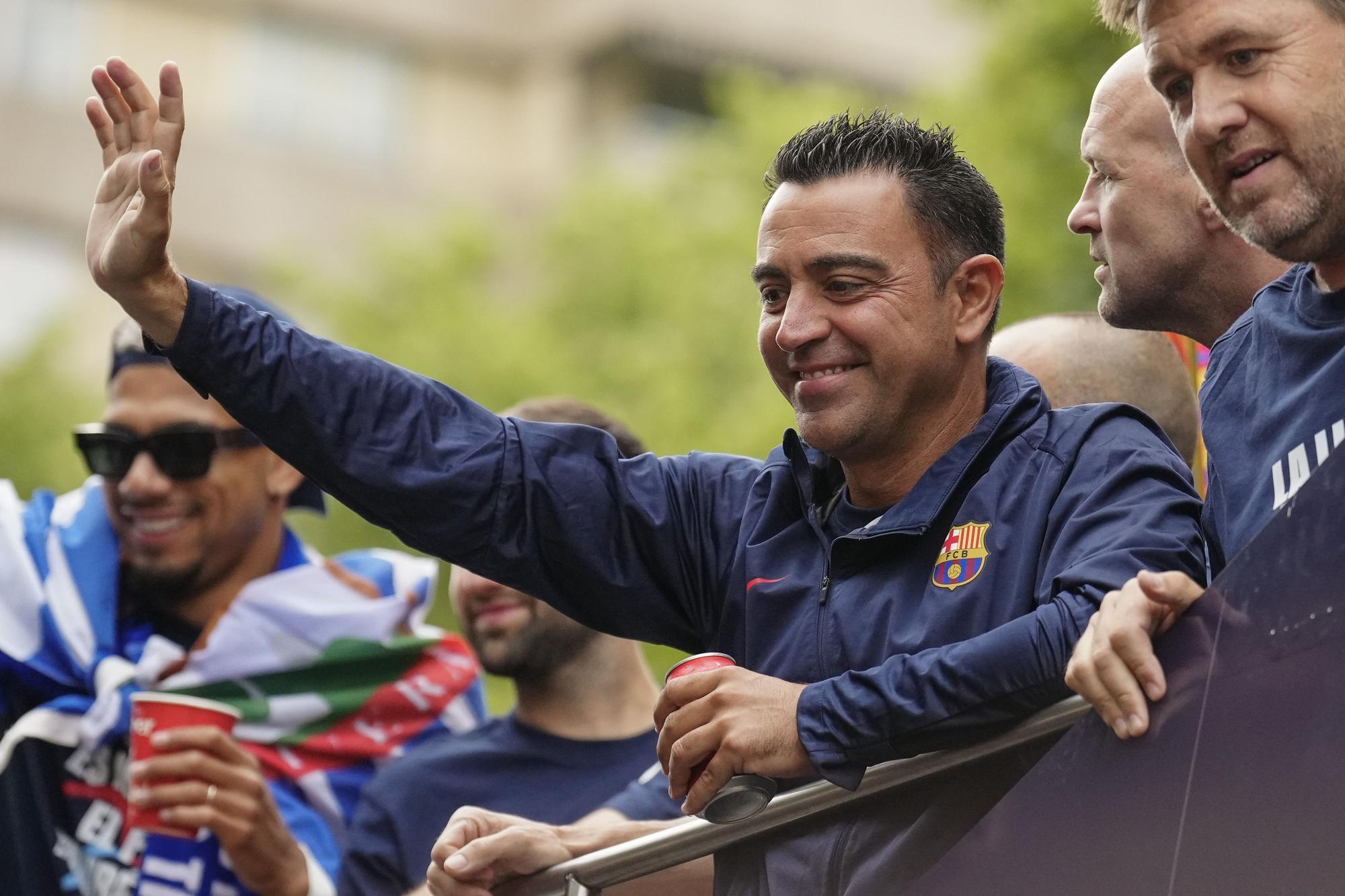 Les millors imatges de la rua de campions i campiones del Barça