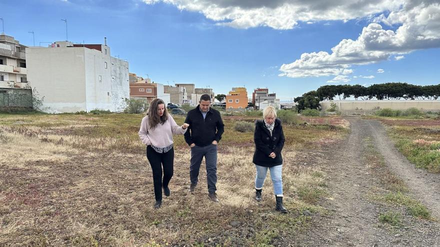 Adjudicadas las obras para habilitar el estacionamiento público de Guargacho