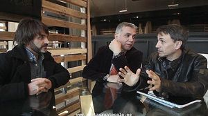José Mota i Santiago Segura riuen d’un amic empresari.