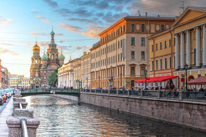 El canal y la Iglesia del Salvador sobre la Sangre Derramada, San Petersburgo