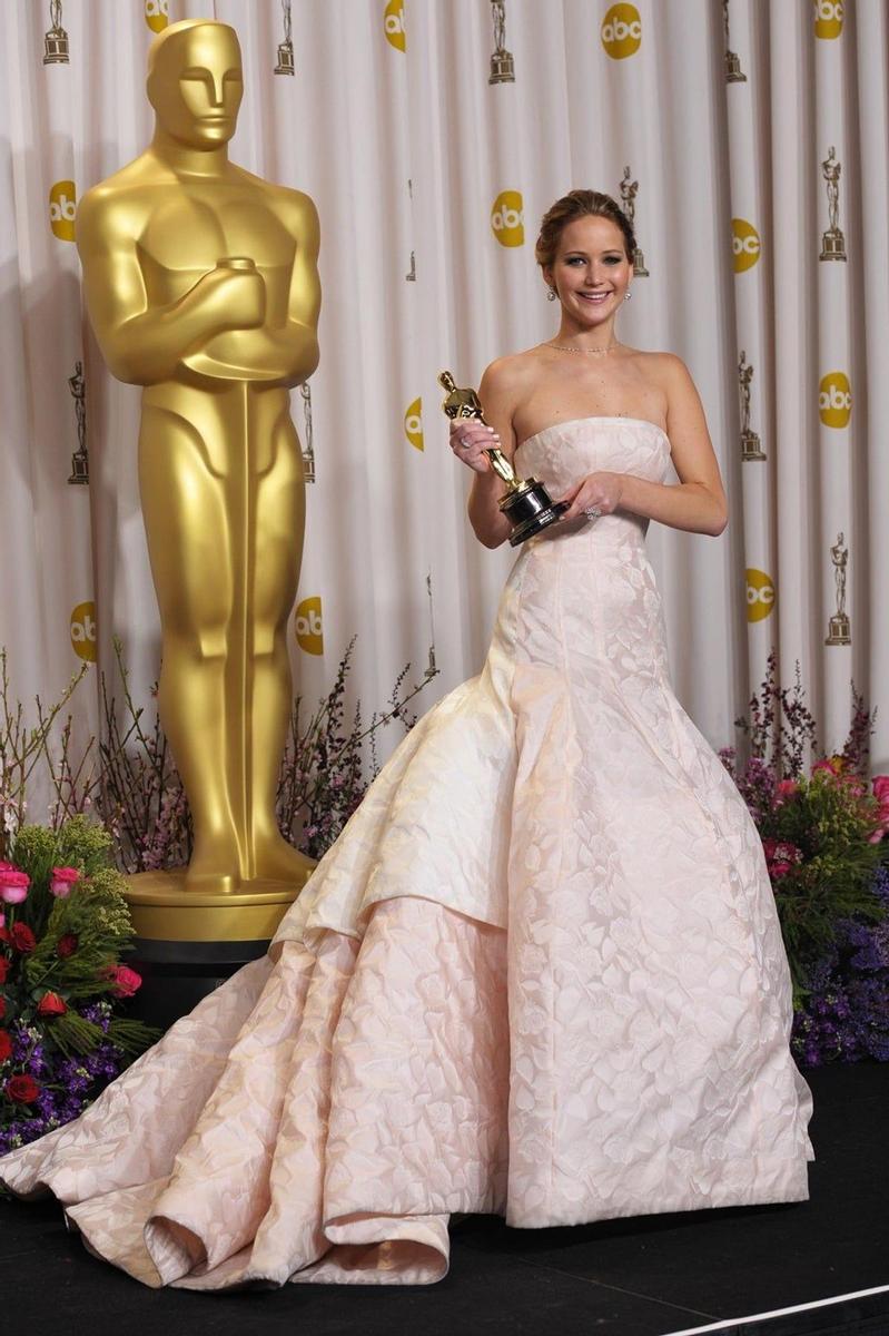 Jennifer Lawrence vestida de Dior en 2013