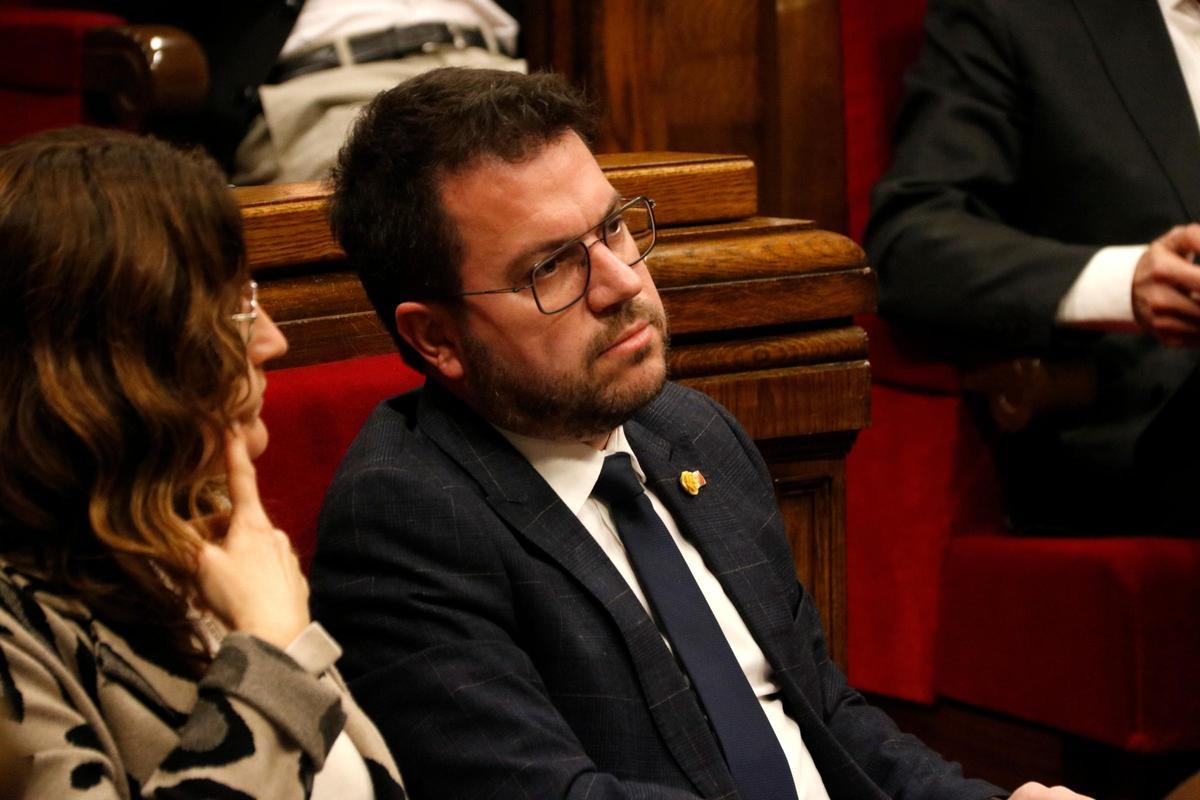 El president Pere Aragonès, assisteix al ple monogràfic sobre pagesia del Parlament.