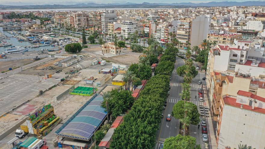 Nuevos cambios en el proyecto retrasan la reurbanización municipal de la fachada marítima de Torrevieja