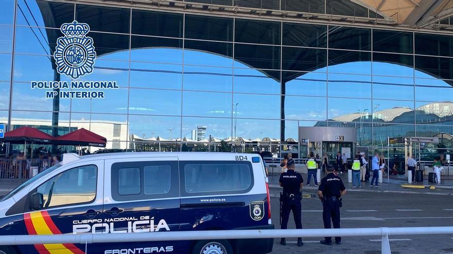 Detenido en el aeropuerto de Alicante un hombre buscado por las autoridades belgas por tráfico de cocaína