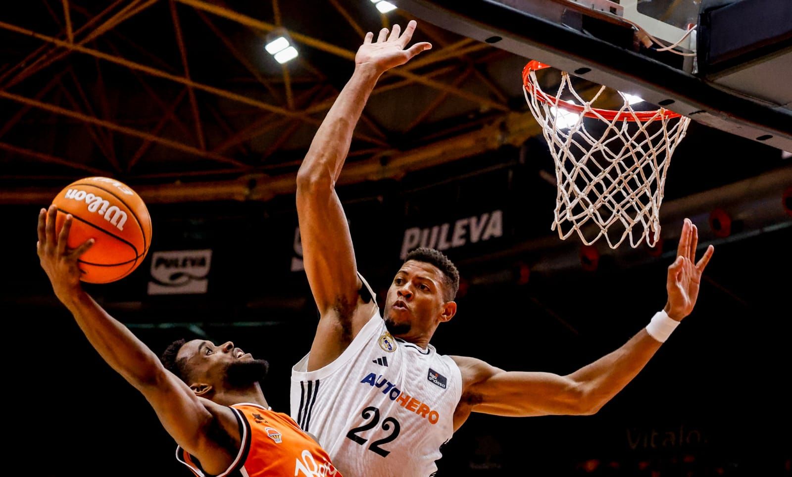 El Valencia Basket no pudo despedirse de La Fonteta ganando