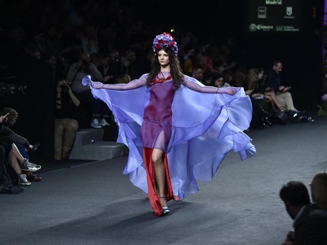 Francis Montesinos otoño-invierno 2017: vestidos vaporosos
