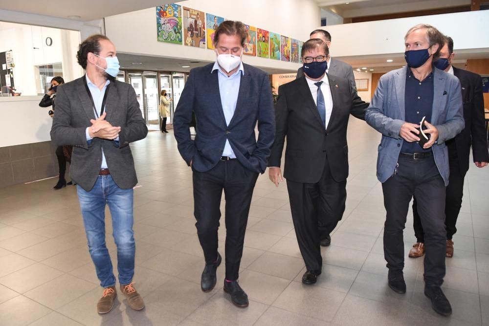 El consejero delegado de la compañía cervecera ha participado en la conferencia inaugural del curso en la Facultad de Economía y Empresa de la Universidade da Coruña.