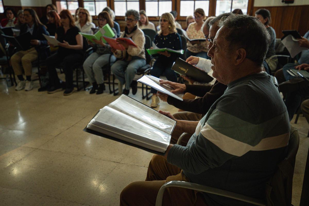 Ensayo Orfeón La Paz para la misa del papa en Tenerife
